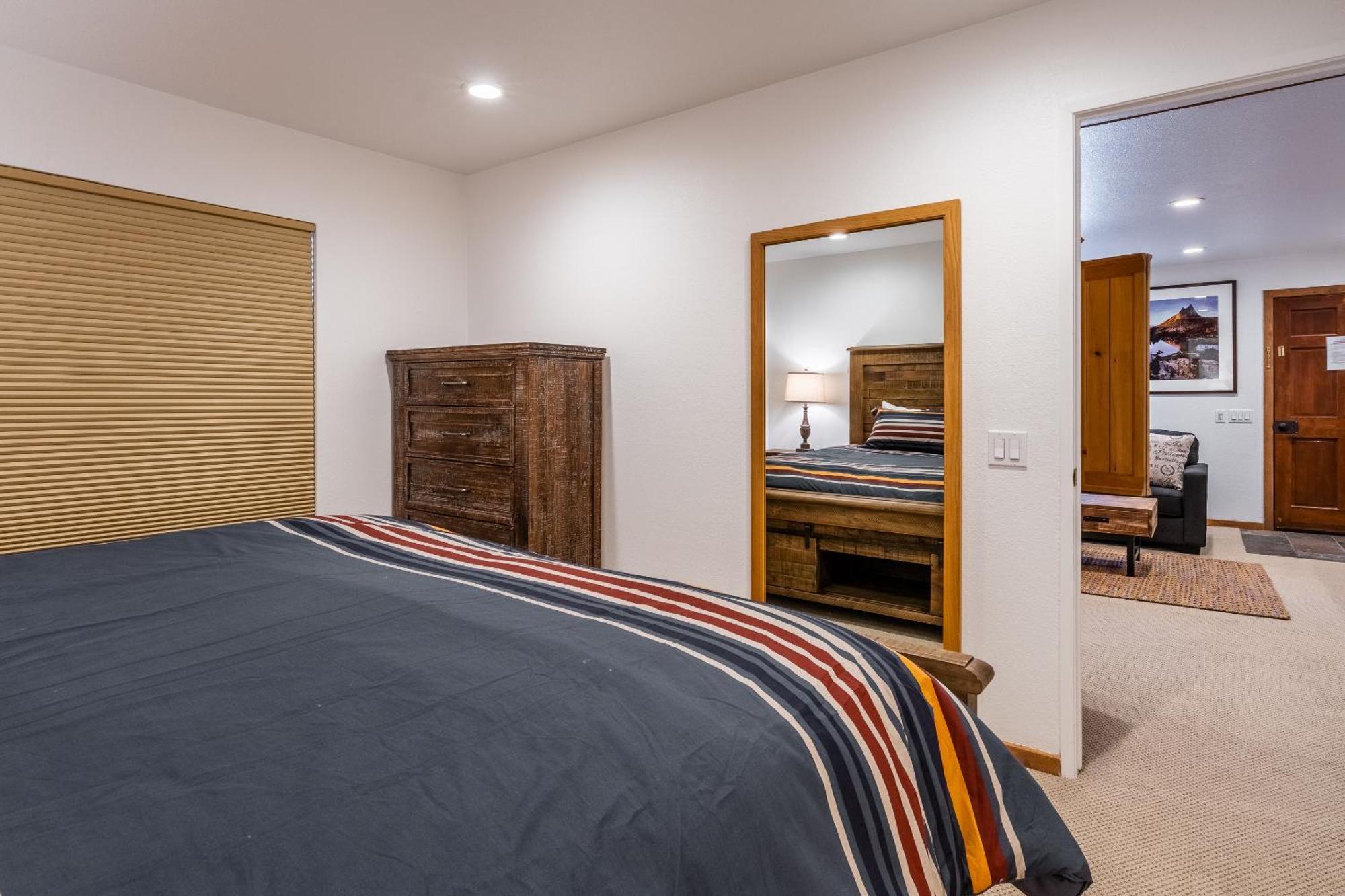 Hidden Valley Village #103 Nicely Updated 1 Bedroom 1 Bathroom Short 10 Min Walk From Village Mammoth Lakes