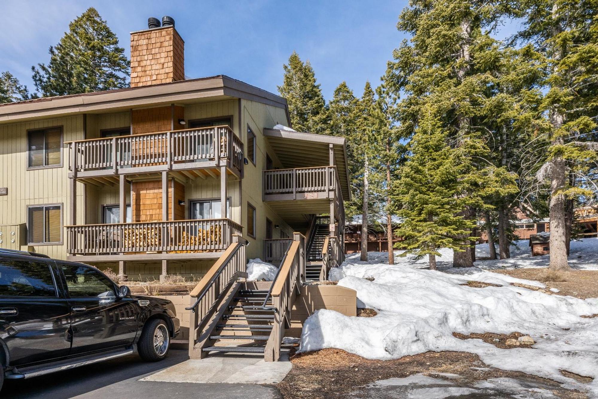 Hidden Valley Village #103 Nicely Updated 1 Bedroom 1 Bathroom Short 10 Min Walk From Village * Mammoth Lakes